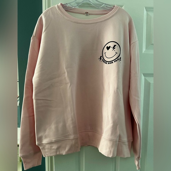 Pink Senior Mom Smiley Face Crewneck Sweatshirt - Picture 1 of 2